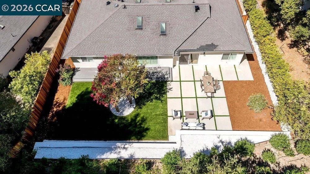 Photo of 8 Ramona Dr