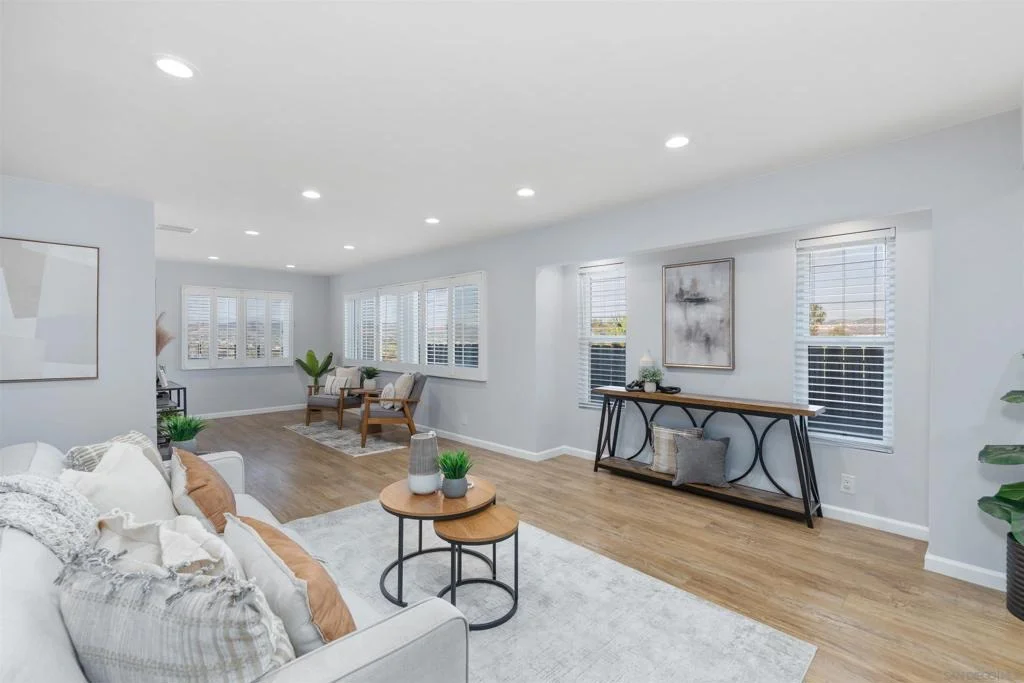 Photo of 8837 Carmir