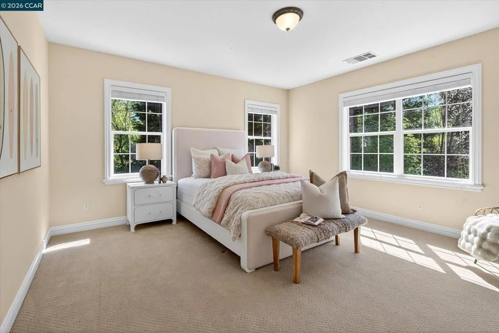 Photo of 3 Brooktree Dr