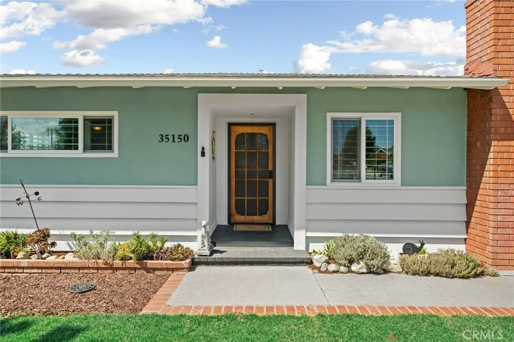 Photo of 35150 Bella Vista