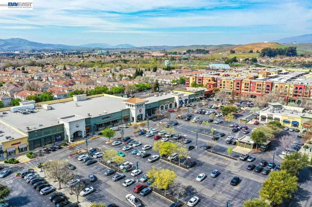 Photo of 3987 Dobbins Loop