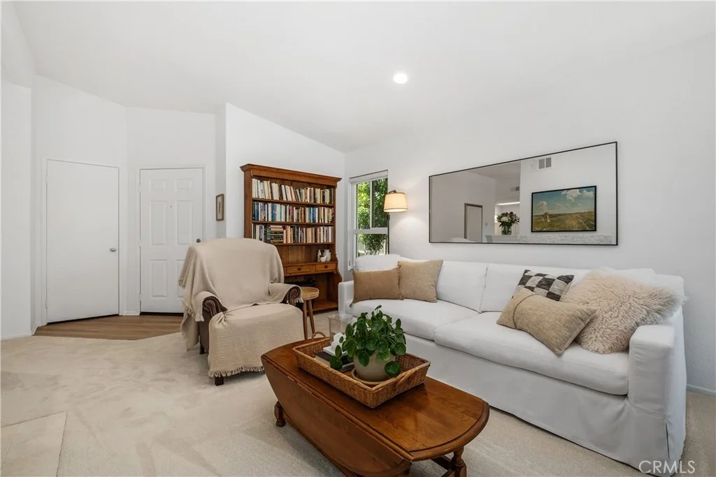 Photo of Unit F at 4 Corniche Drive