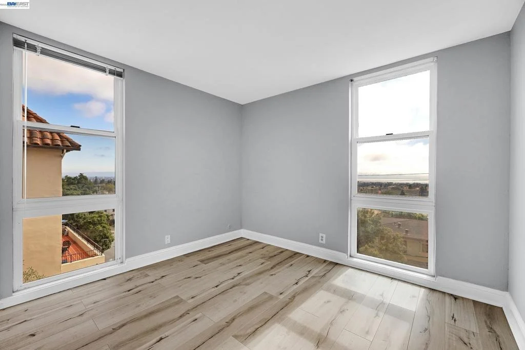 Photo of Unit 306 at 2 Panoramic Way