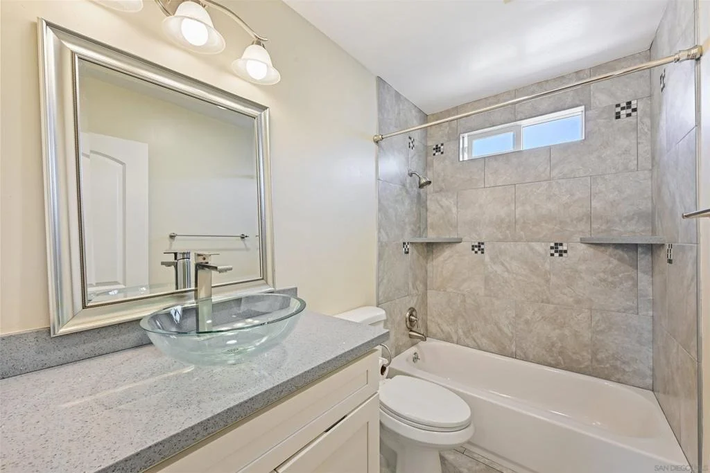 Photo of 2124 Oak Hill Dr.