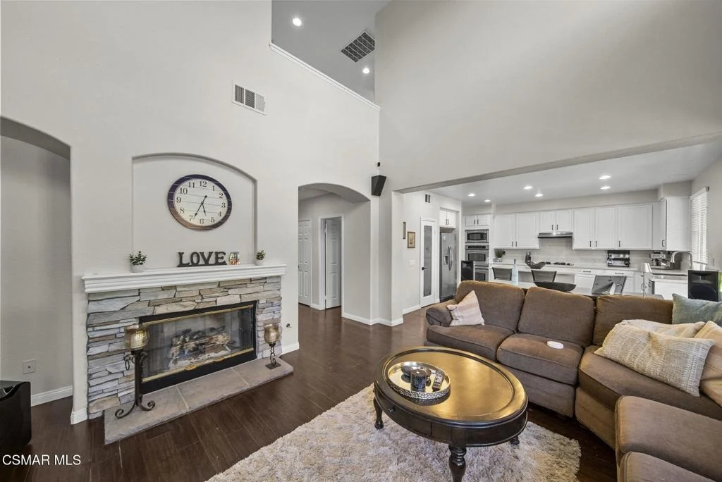 Photo of 584 Roosevelt Court