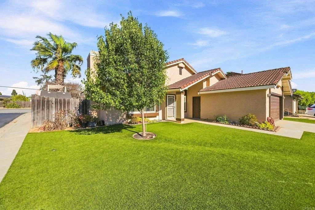 Photo of 10355 PASEO PALMAS DR.