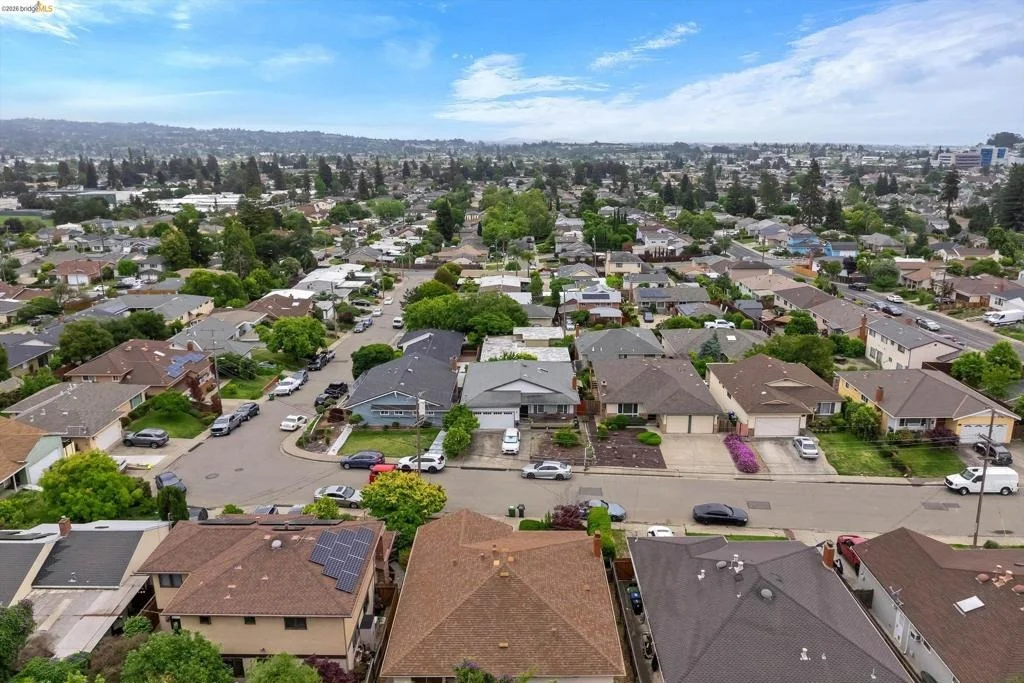 Photo of 4054 Milton Ave