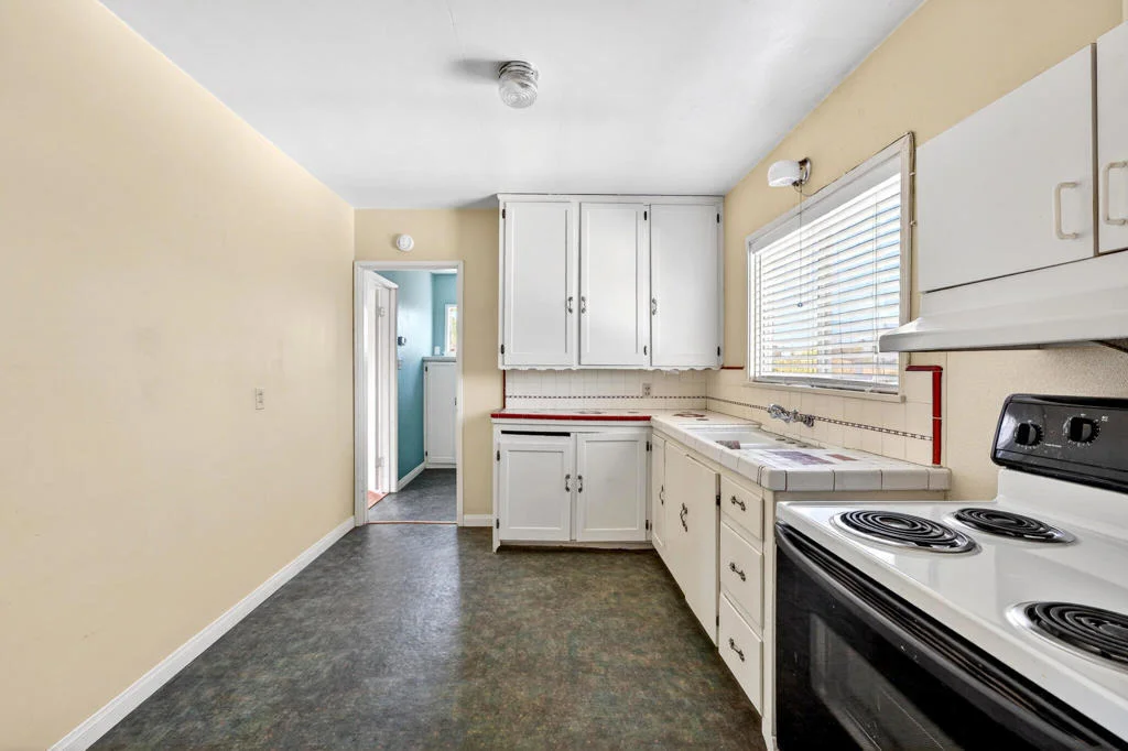 Photo of 45255 King Street