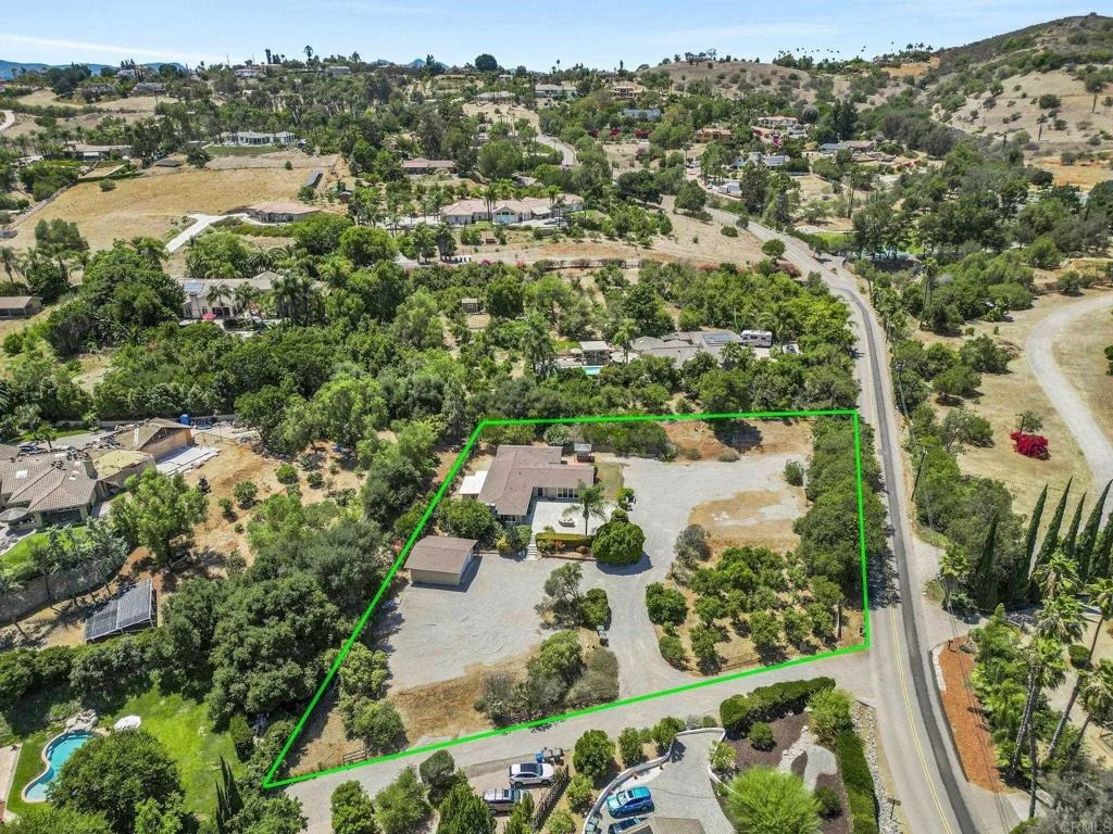 Photo of 3131 Summit Drive