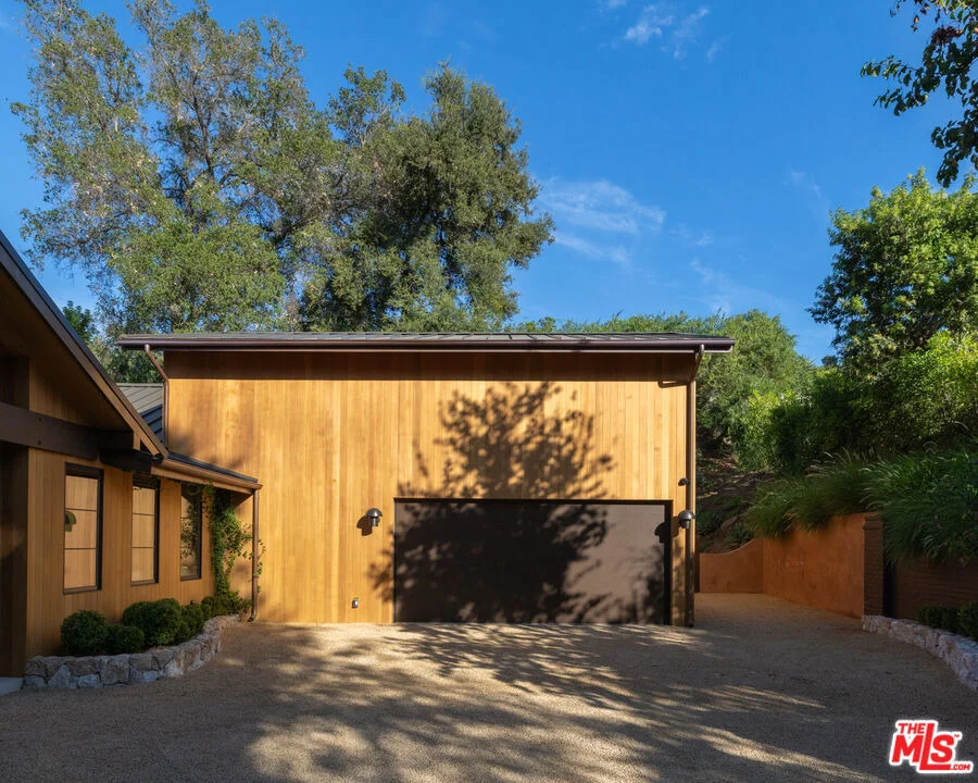 Photo of 4146 High Valley Road