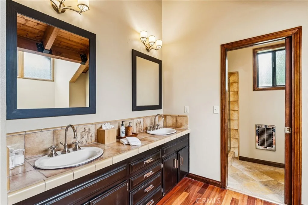 Photo of 892 Nadelhorn Drive