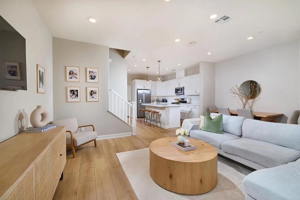 Photo of 1065 Delpy View