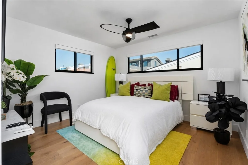 Photo of 1904 W Oceanfront