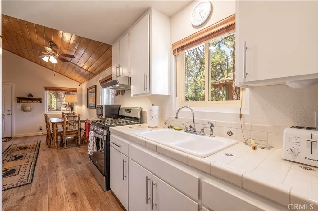 Photo of 667 Lintner Road