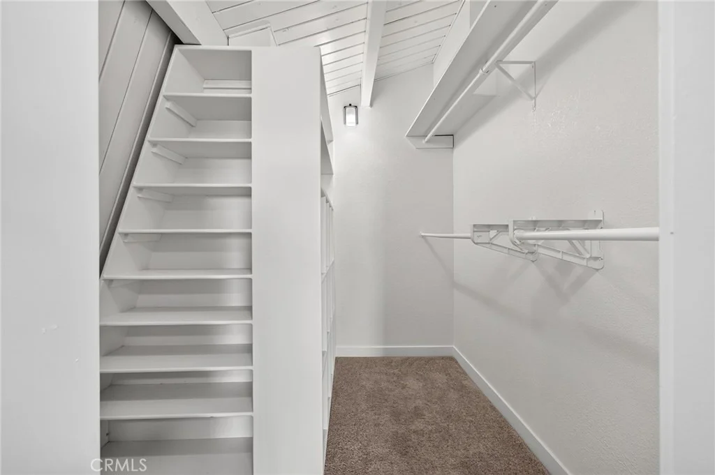Photo of 27067 Overlook Lane