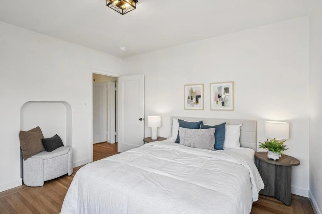Photo of 825 Amazon Avenue