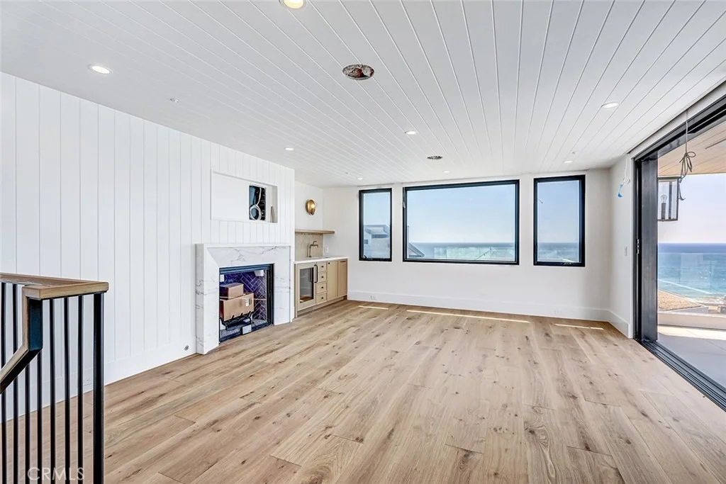Photo of Unit 2 at 1400 Esplanade
