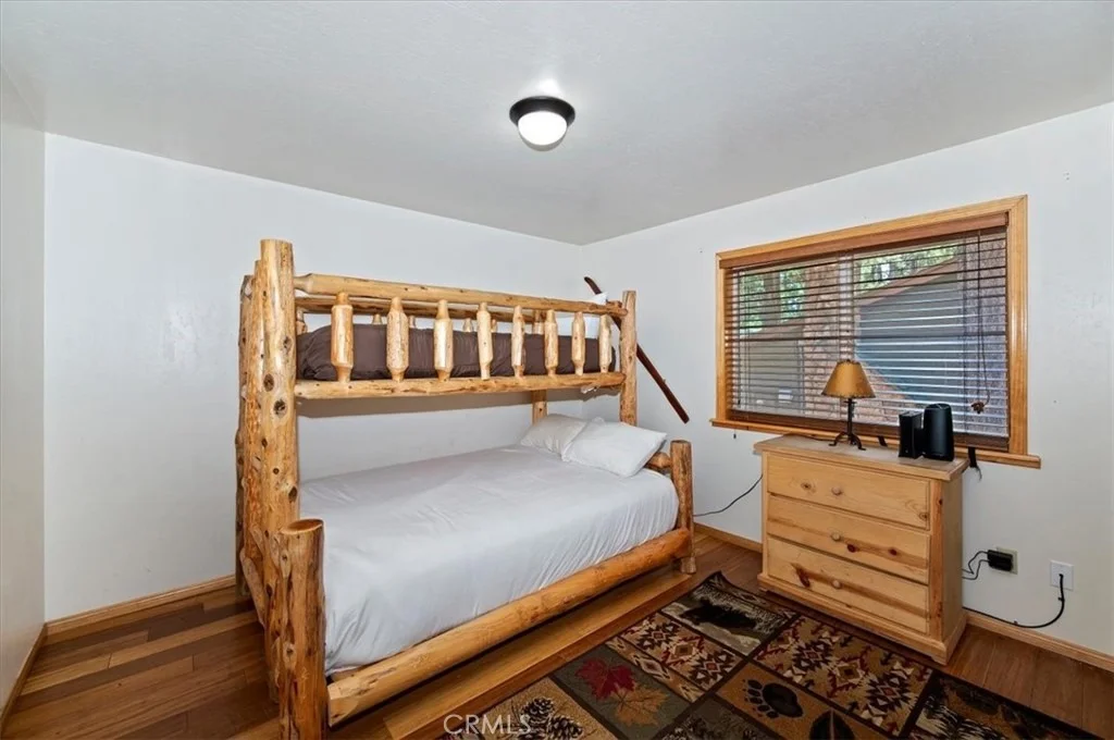 Photo of 41971 Tamarack