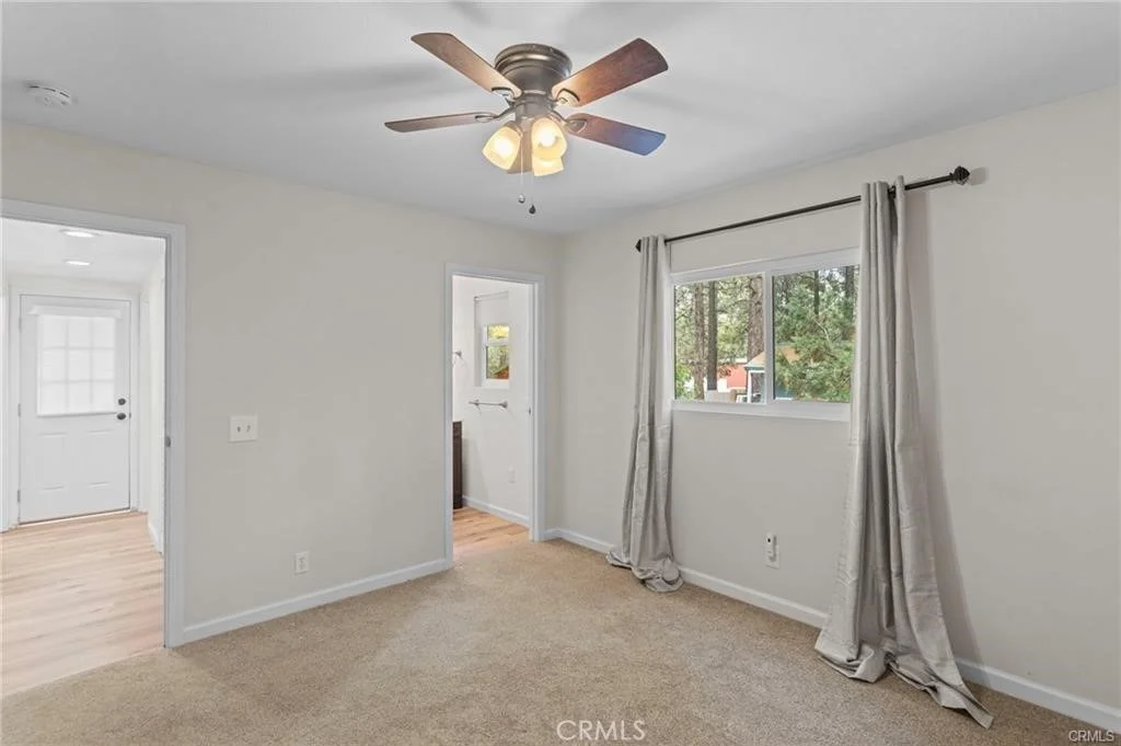 Photo of 2051 6th