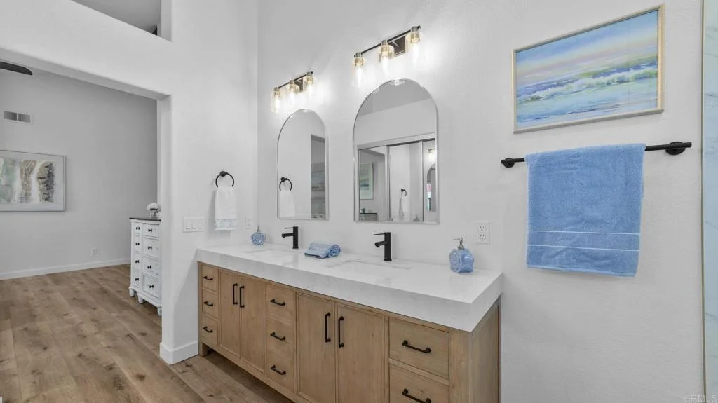 Photo of 5065 Santorini Way