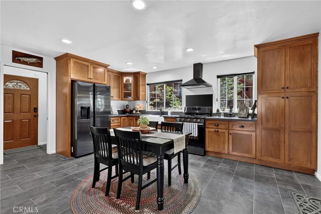 Photo of 615 Grass Valley Rd