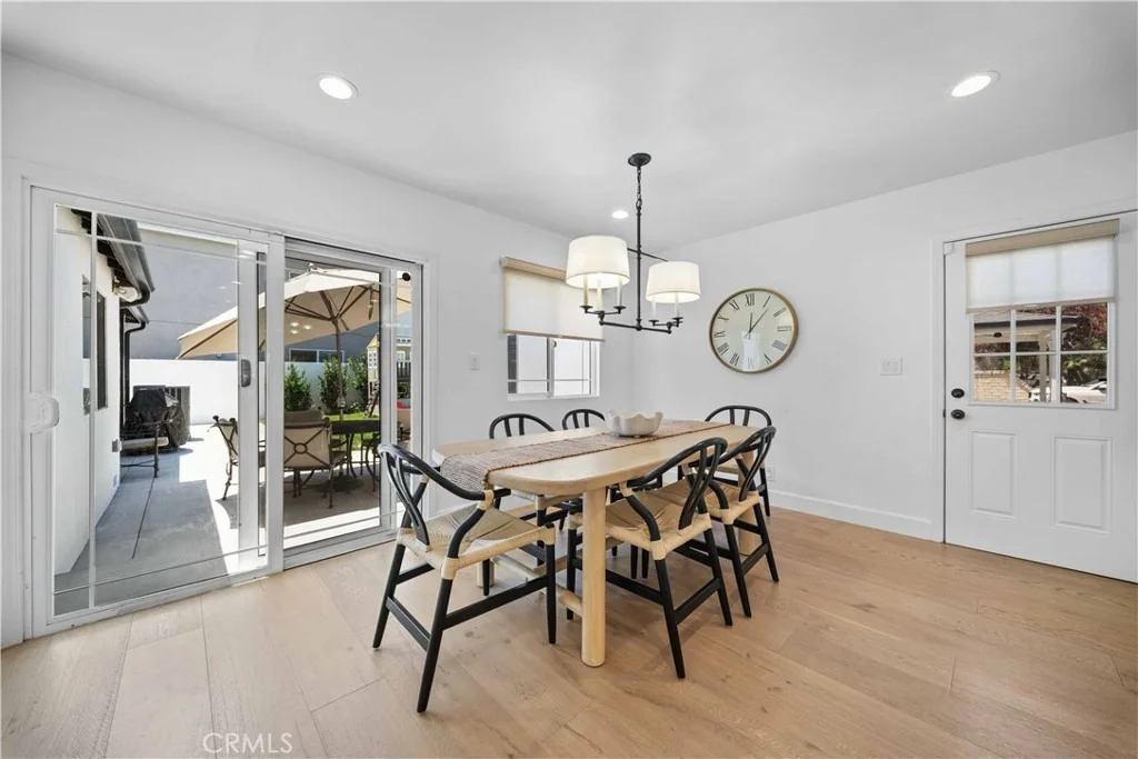 Photo of 3775 Charlemagne Avenue