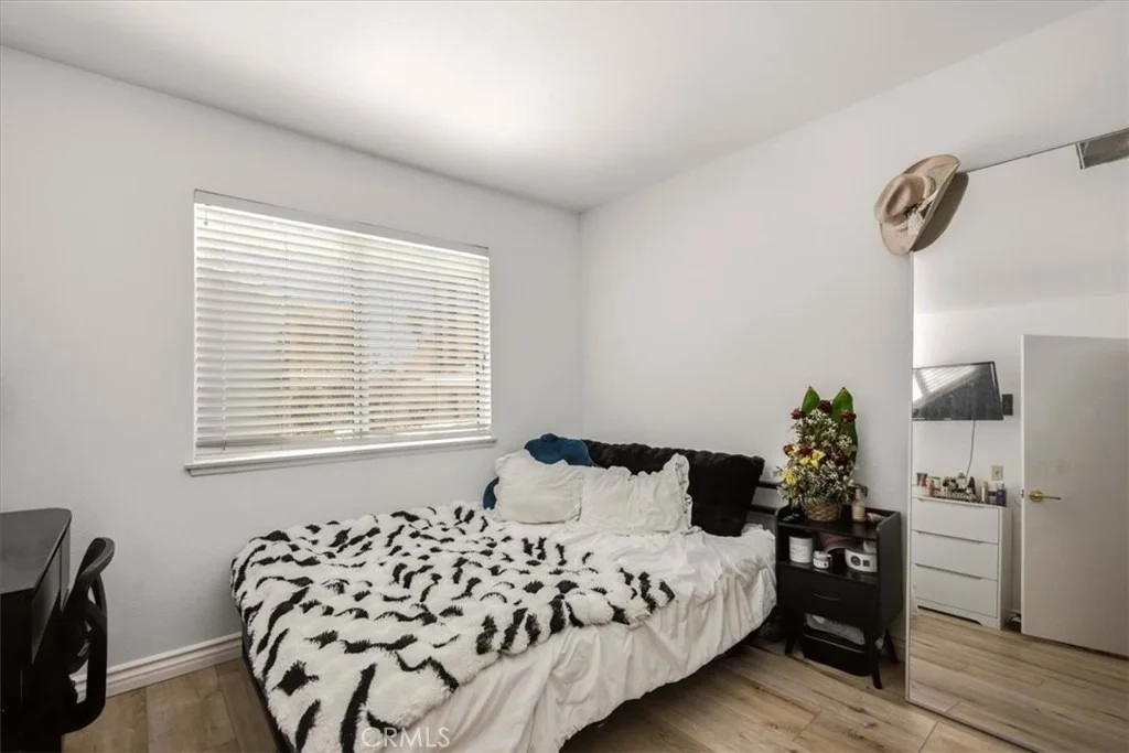 Photo of 8725 Sandhill Drive