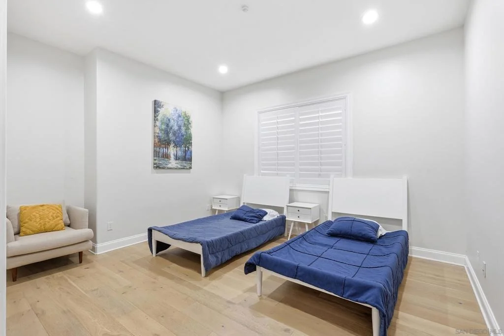 Photo of 43821 Shady Creek