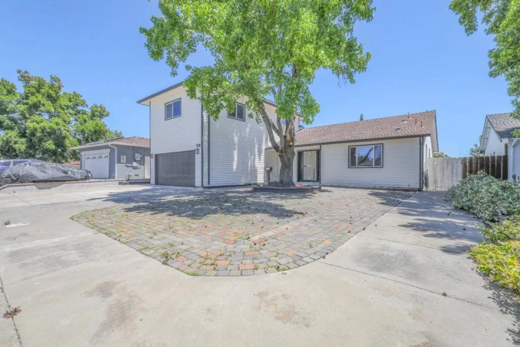 Photo of 2705 Barcelona Circle