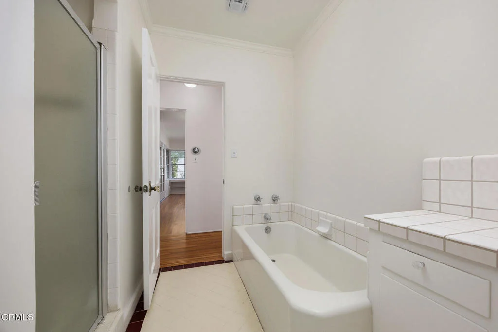 Photo of 321 S Griffith Park Drive