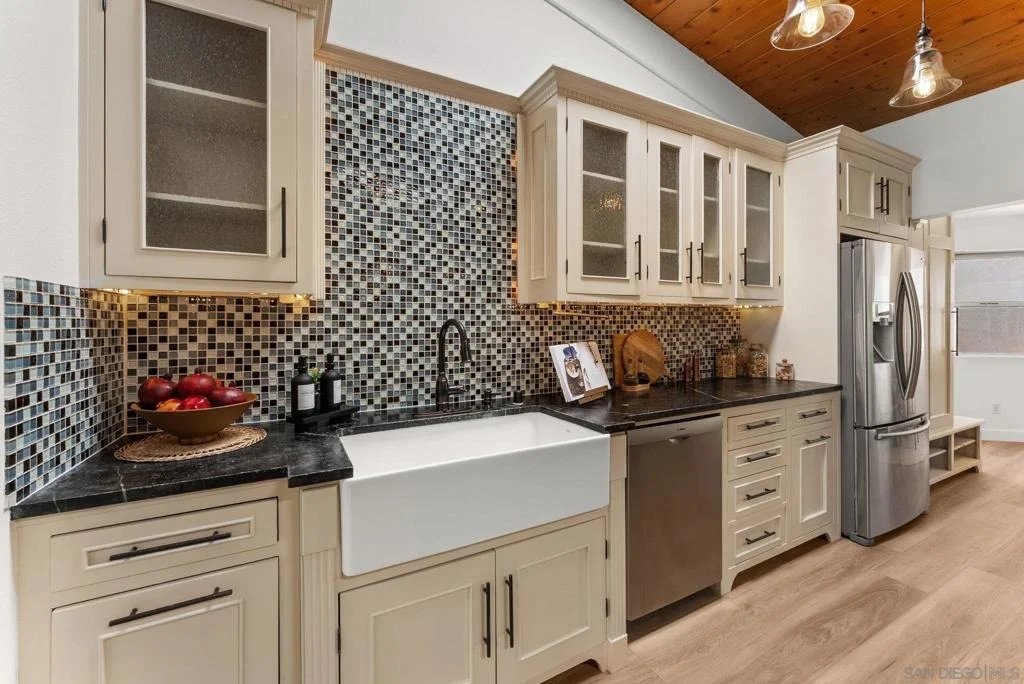 Photo of 12832 Stone Canyon Rd