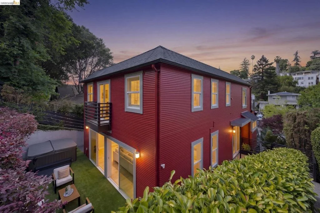 Photo of 683 Mandana Blvd.