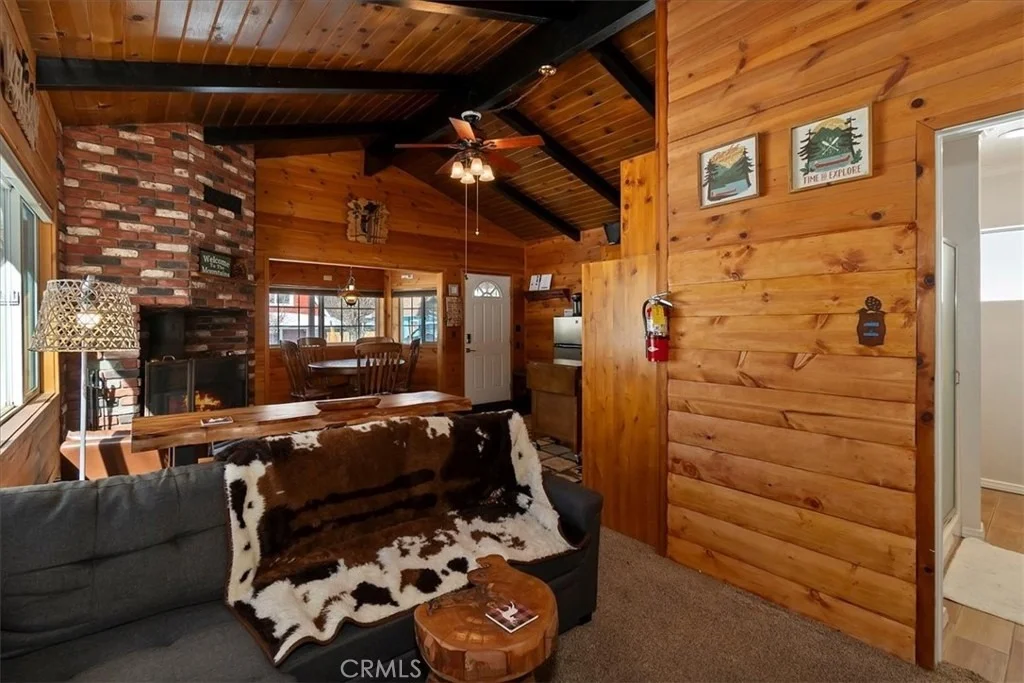 Photo of 39975 Ohio Lane