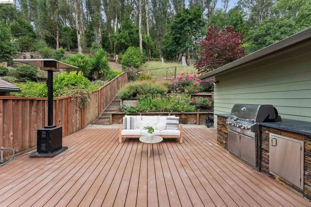 Photo of 6611 Pinehaven Rd