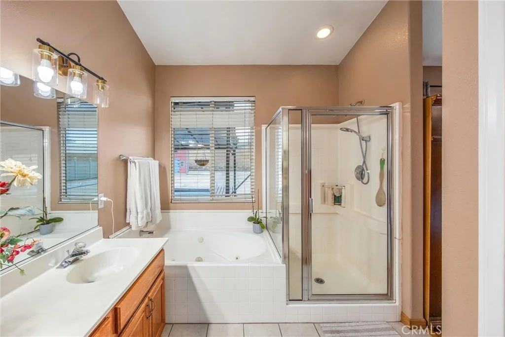Photo of 13997 Riverside