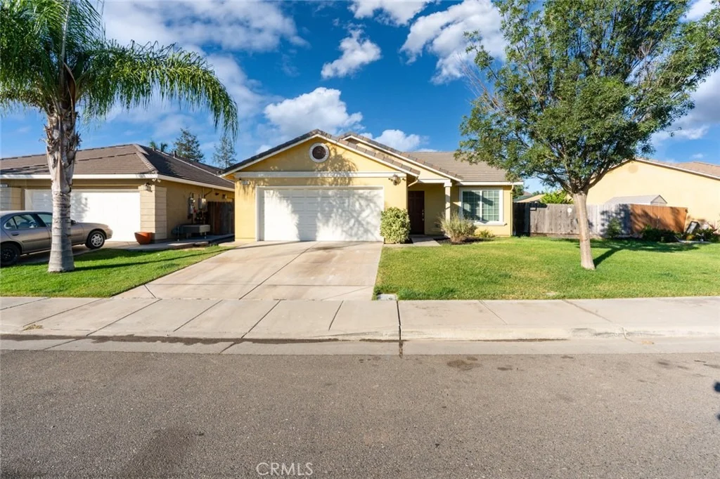 Photo of 2835 N Drake