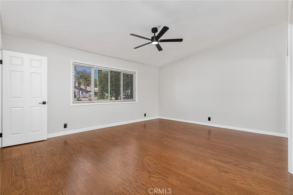 Photo of 23584 Brook