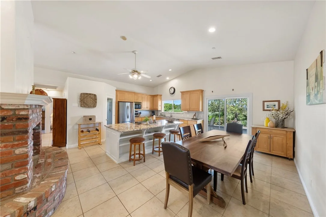 Photo of 2713 E Mission