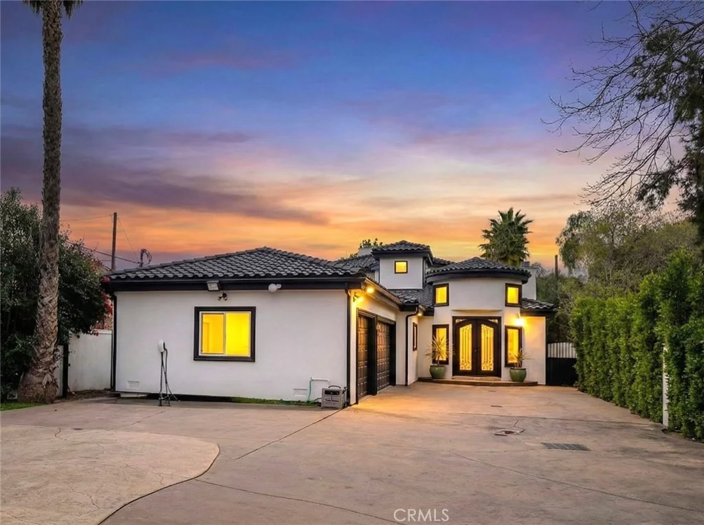 Photo of 5157 Avenida Oriente