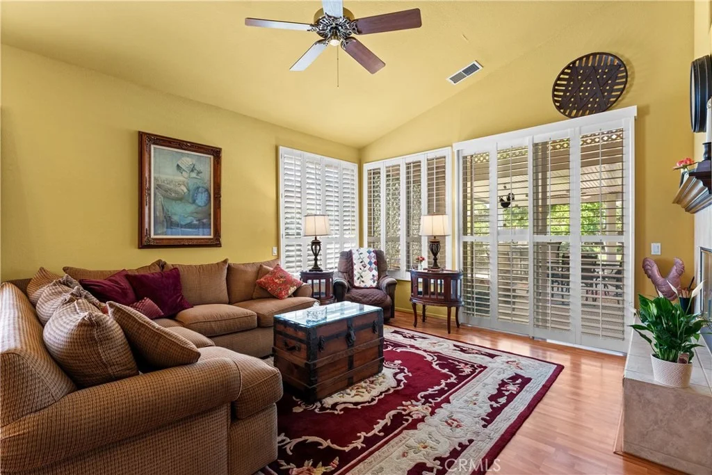 Photo of 40145 Colony