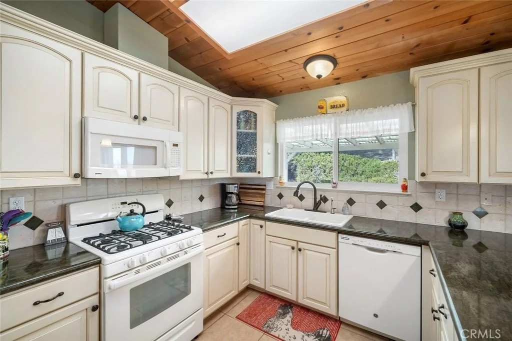 Photo of 7170 Iverson