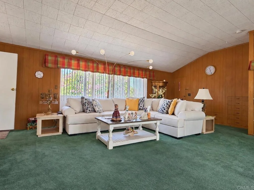 Photo of 1701 Acacia Lane