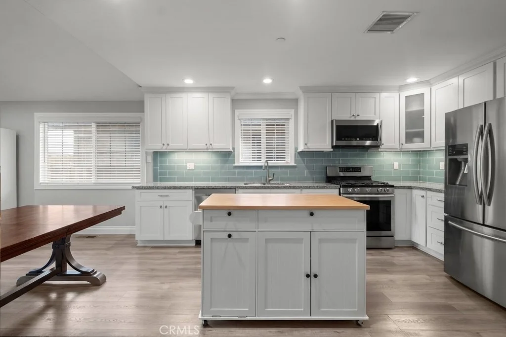 Photo of 885 Masterson Drive