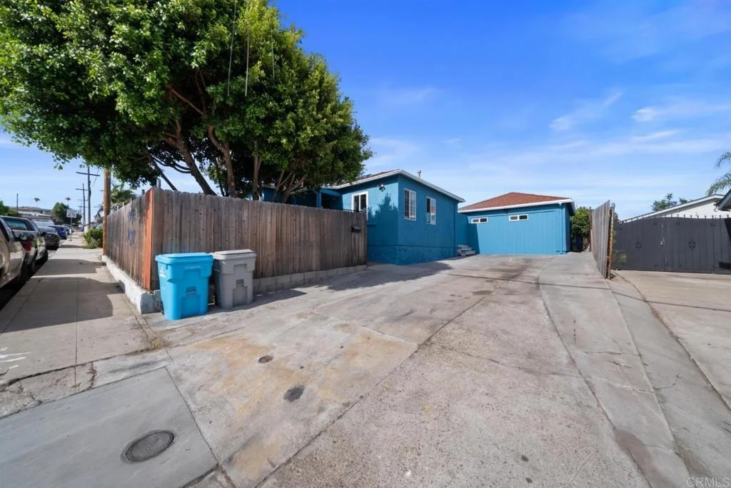 Photo of 515 Iona Drive