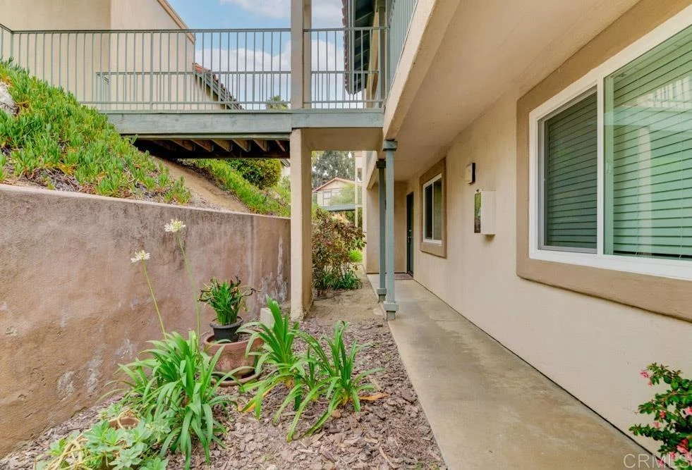 Photo of Unit 7 at 32024 Del Cielo Oeste