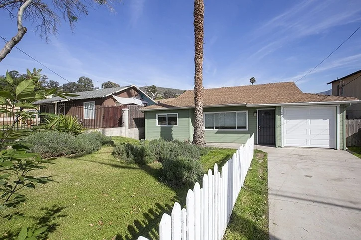 Photo of 1463 Sweetwater Ln