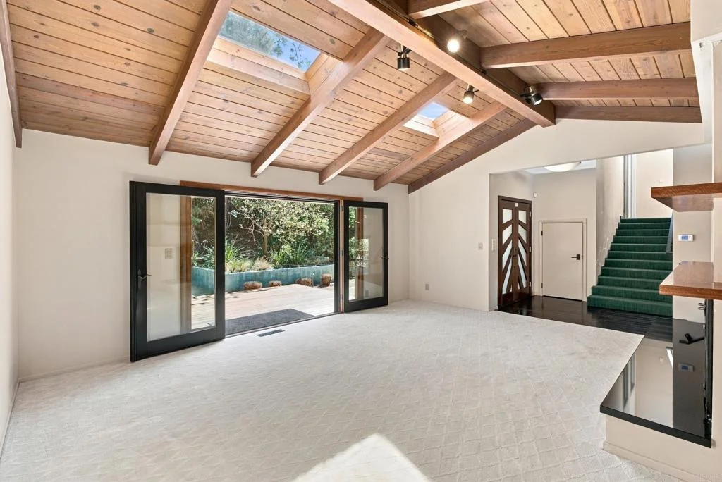 Photo of 4525 Lyons Drive