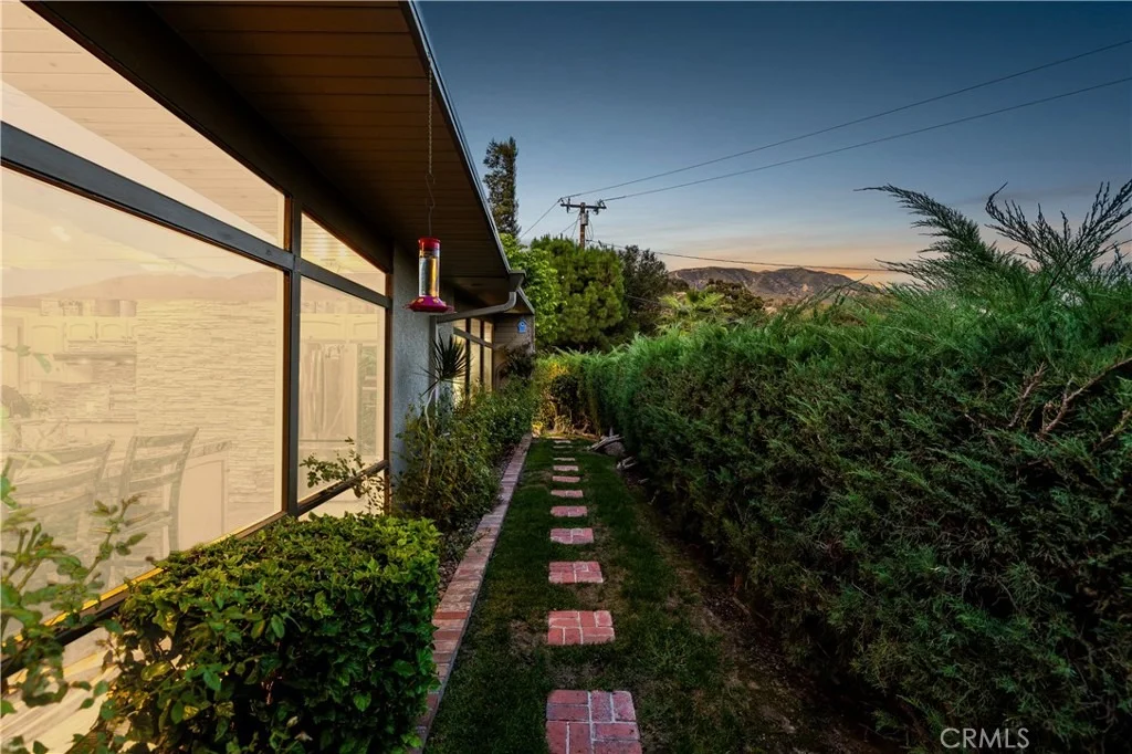Photo of 1107 Sandhurst Lane