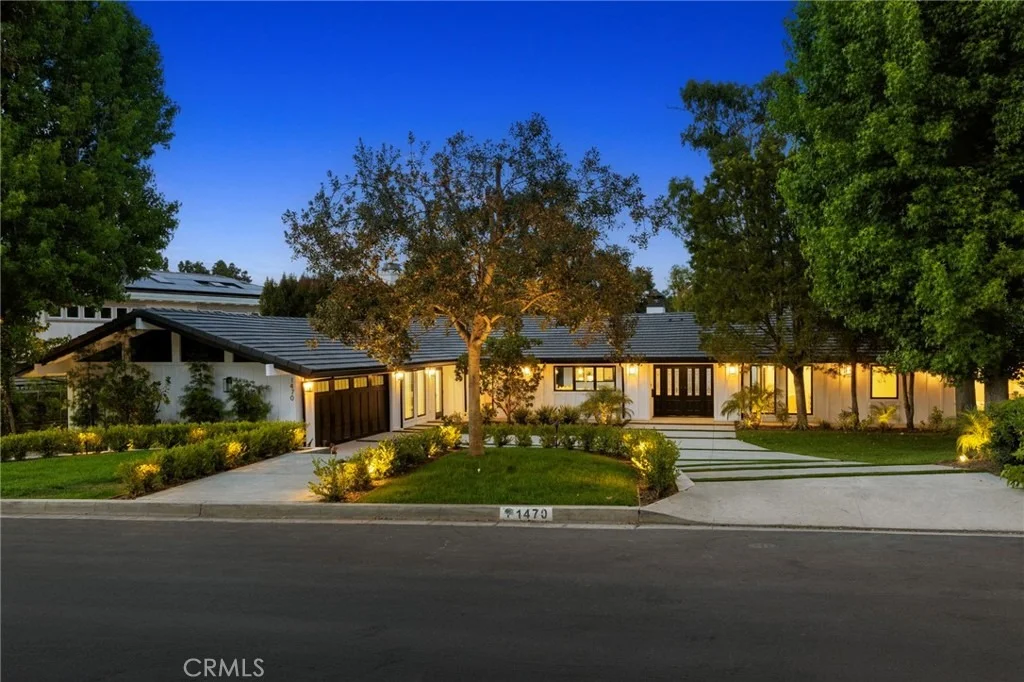 Photo of 1470 Bryant Drive E