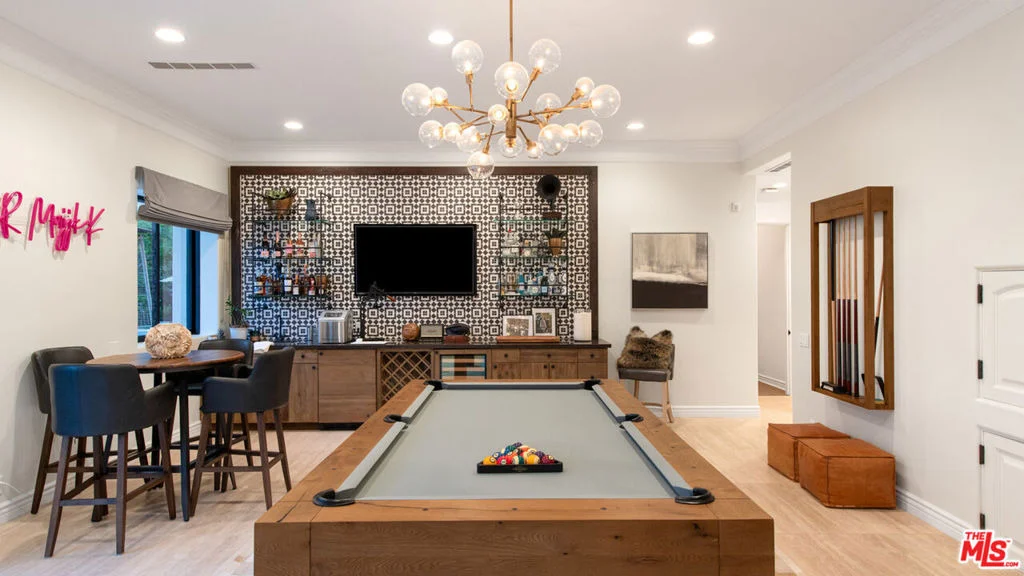 Photo of 6110 Merritt Drive